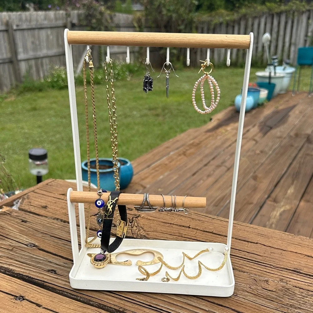 Jewelry organizer